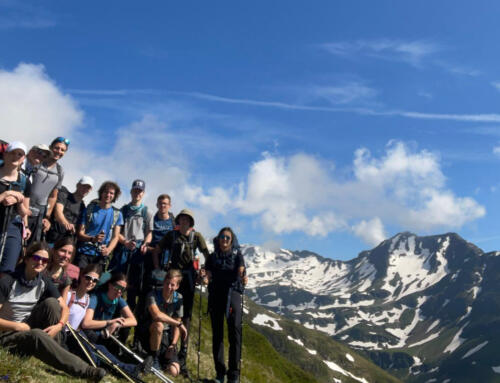 „Gipfelstürmer” meistern mehrtägige Bergwanderung